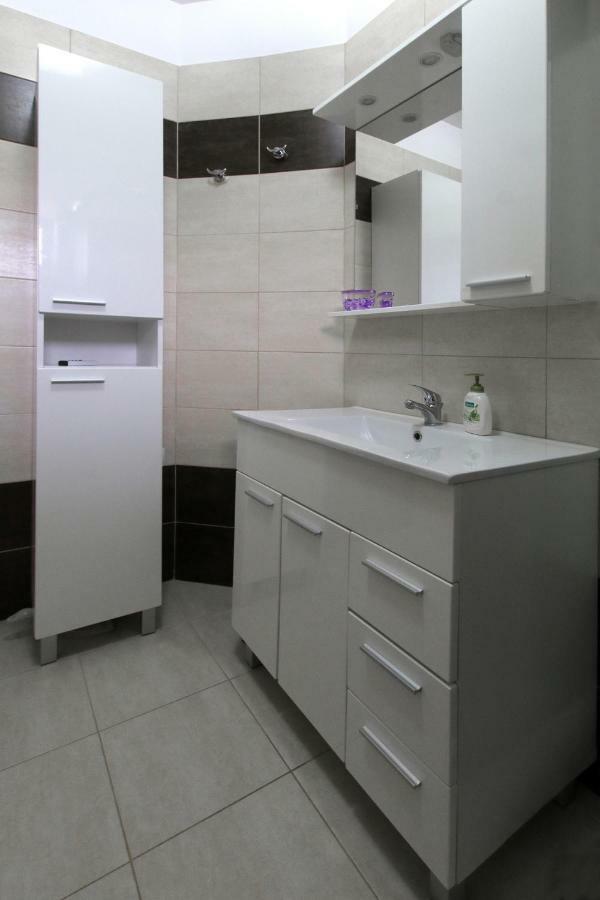 Apartment Valmas 普拉 外观 照片