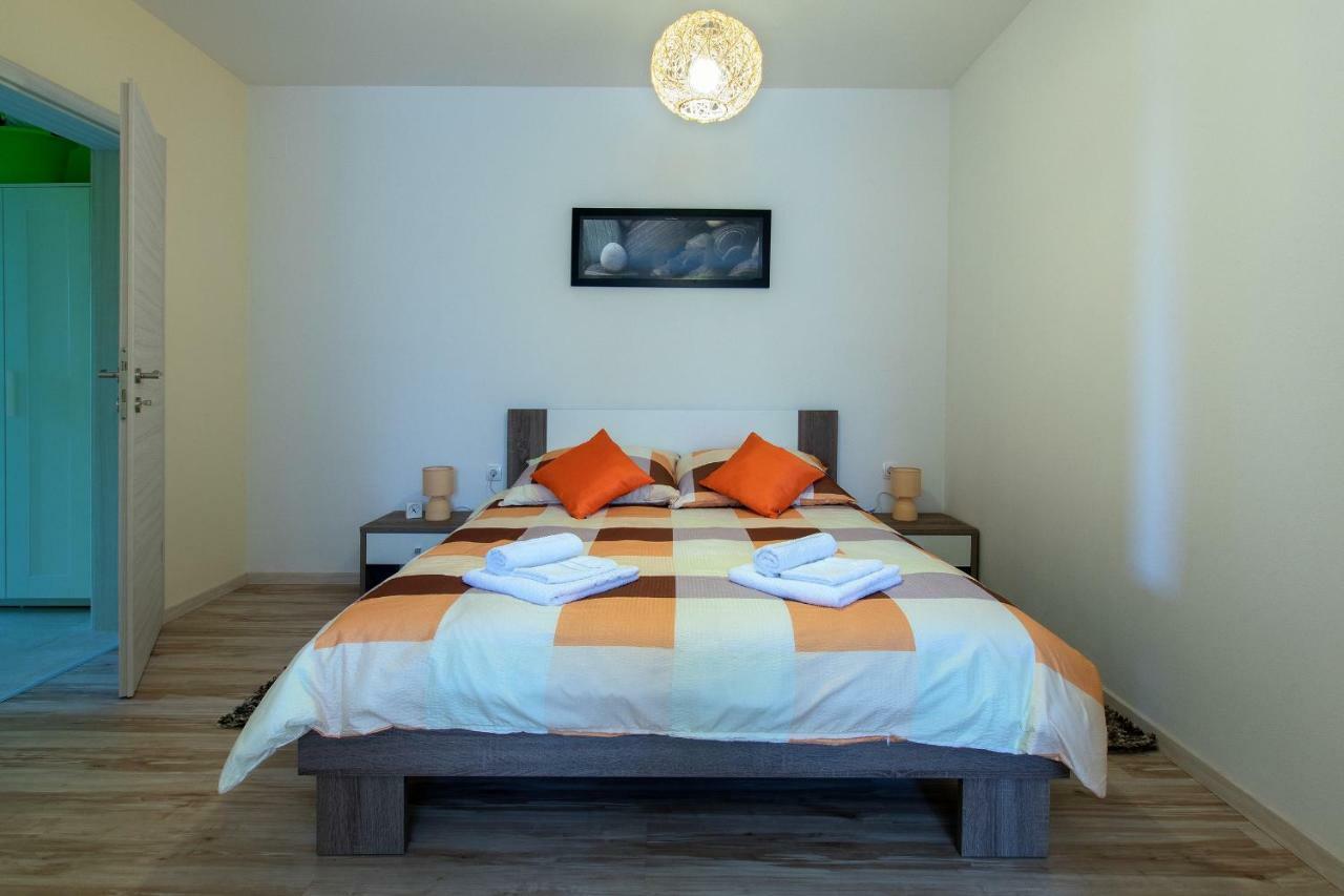 Apartment Valmas 普拉 外观 照片